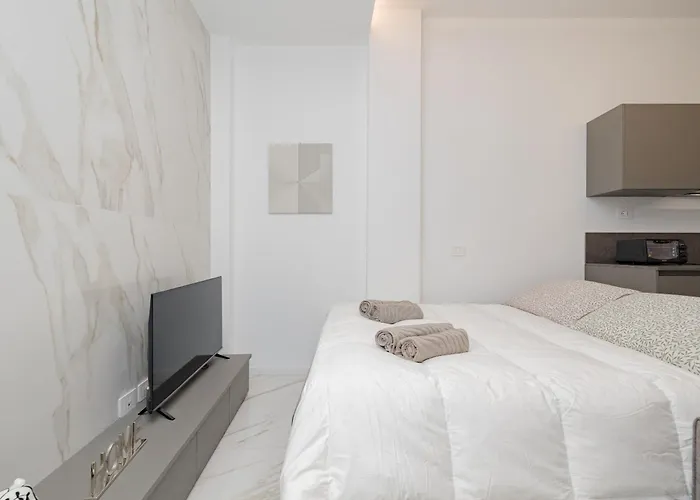 3Co4 - Duomo - Chic - Central -